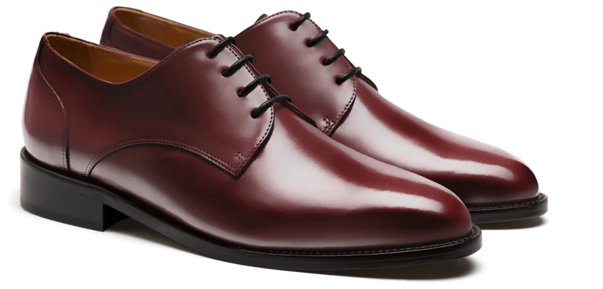 Derby shoes in burgundy leather