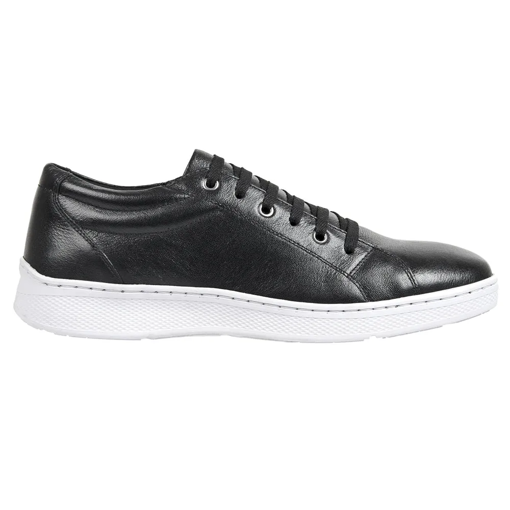 Movers by Sandro Moscoloni Bravo Black Perfed toe six eyelet sneakers