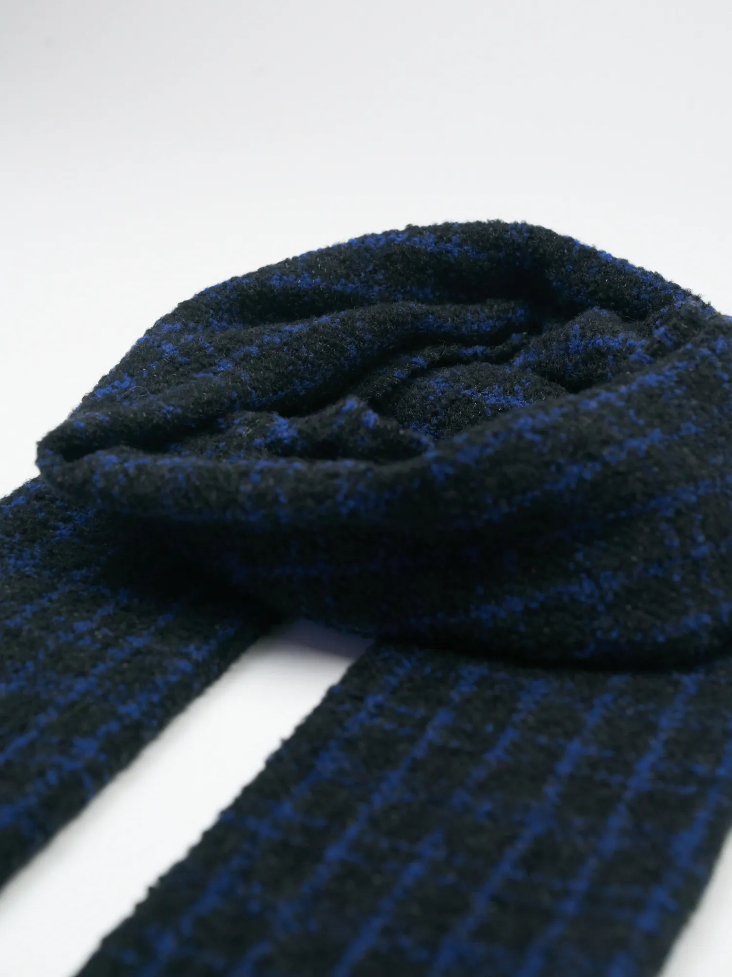 Paris Scarf Blue/ Charcoal 