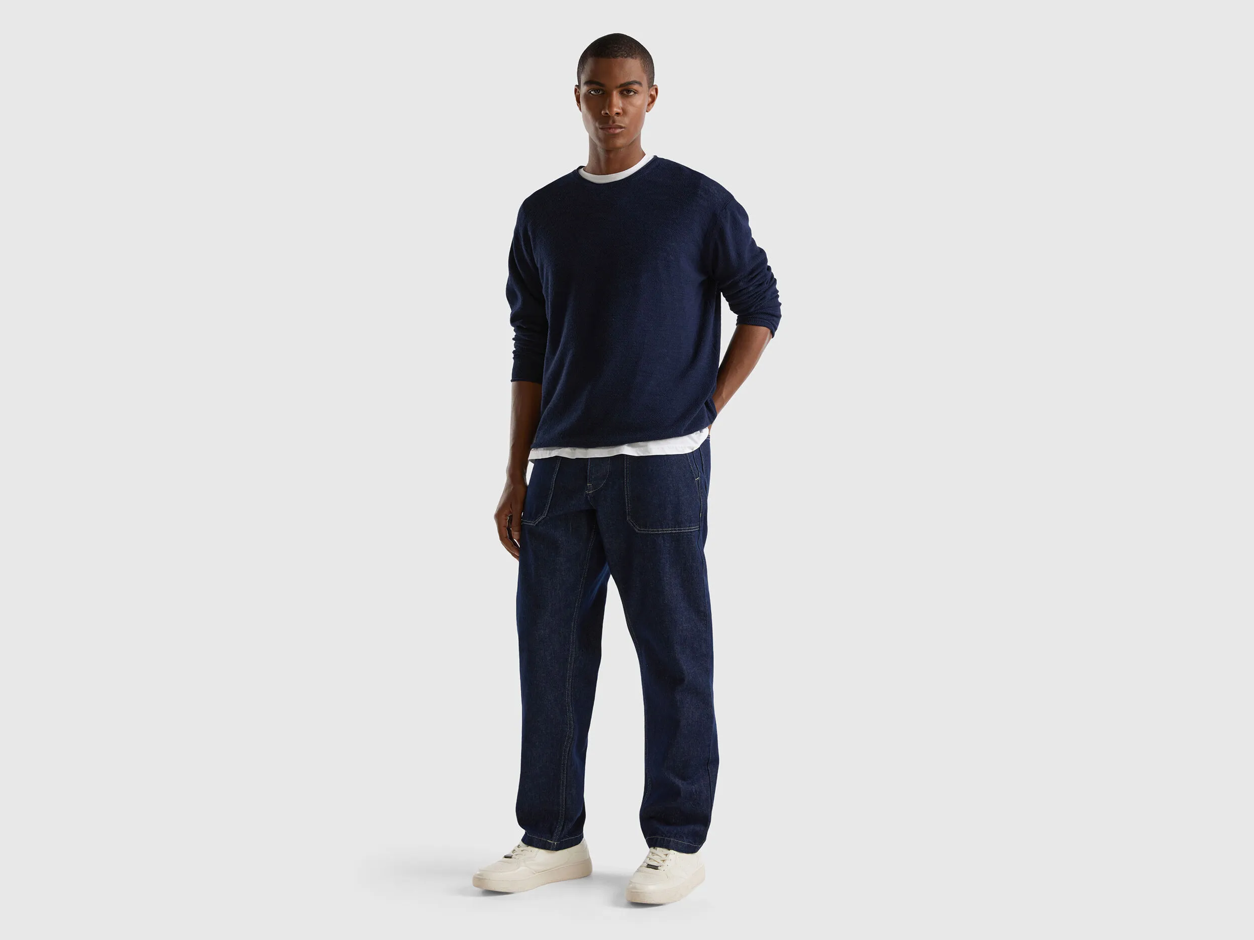 Regular fit sweater in linen blend - Dark Blue | Benetton