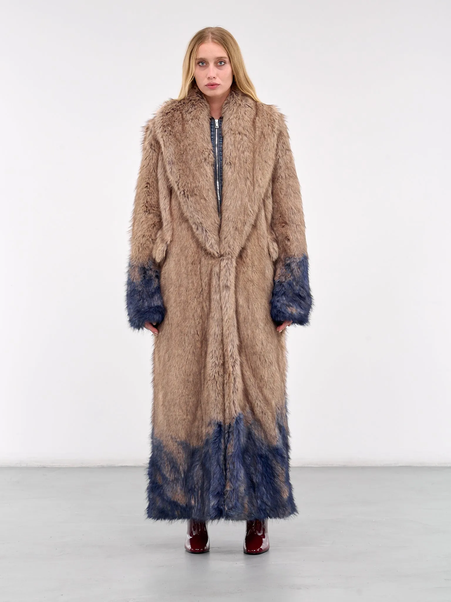 Spray Faux Fur Coat (COPM23F9006-BROWN-BLUE)