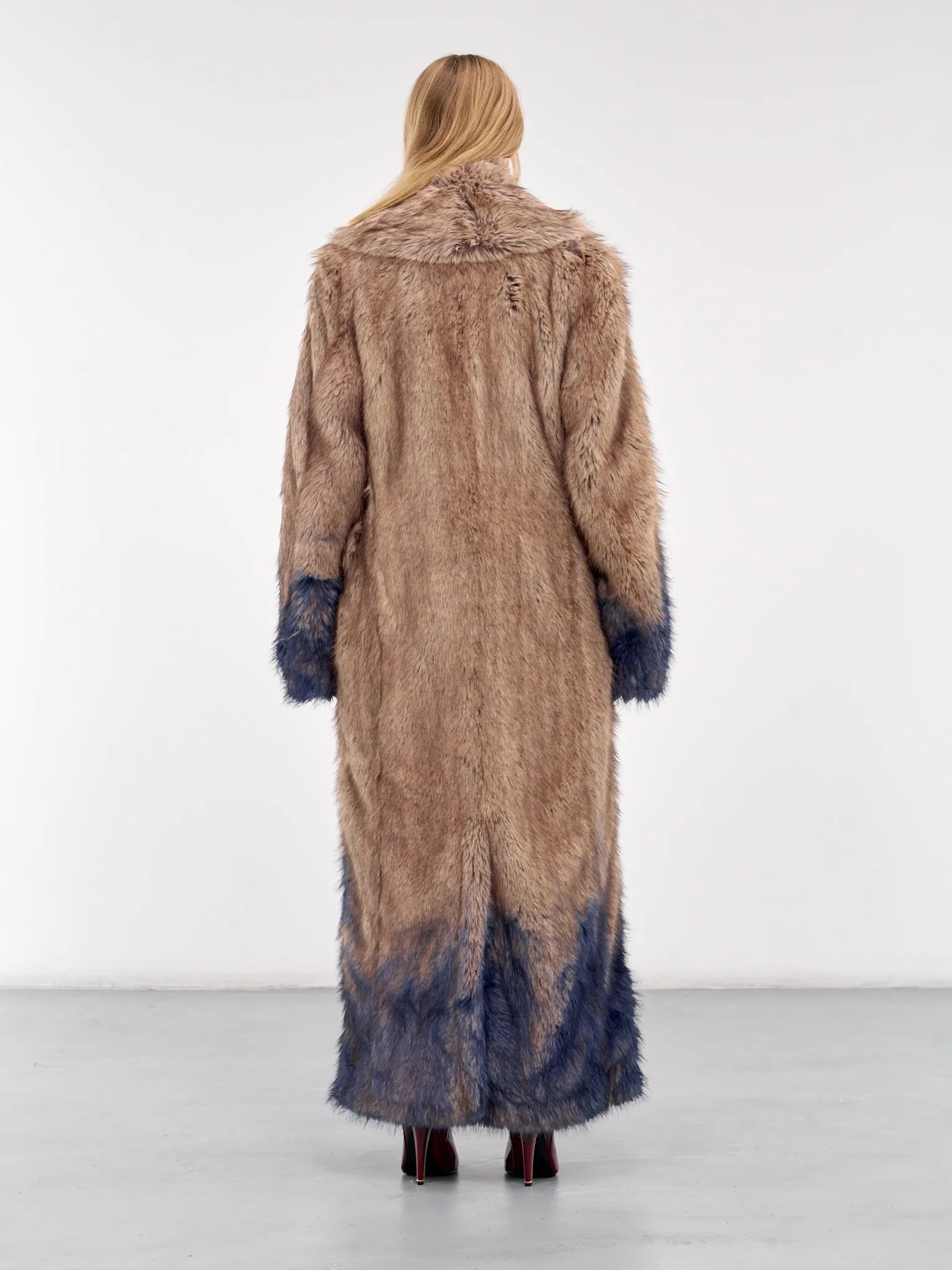 Spray Faux Fur Coat (COPM23F9006-BROWN-BLUE)