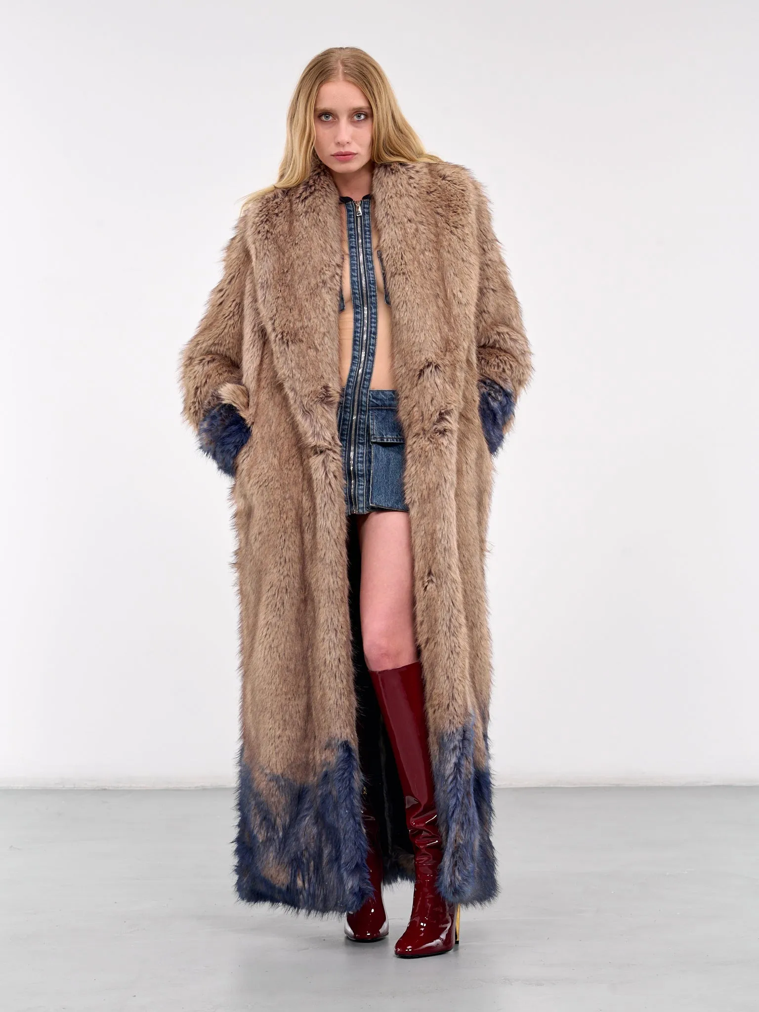 Spray Faux Fur Coat (COPM23F9006-BROWN-BLUE)