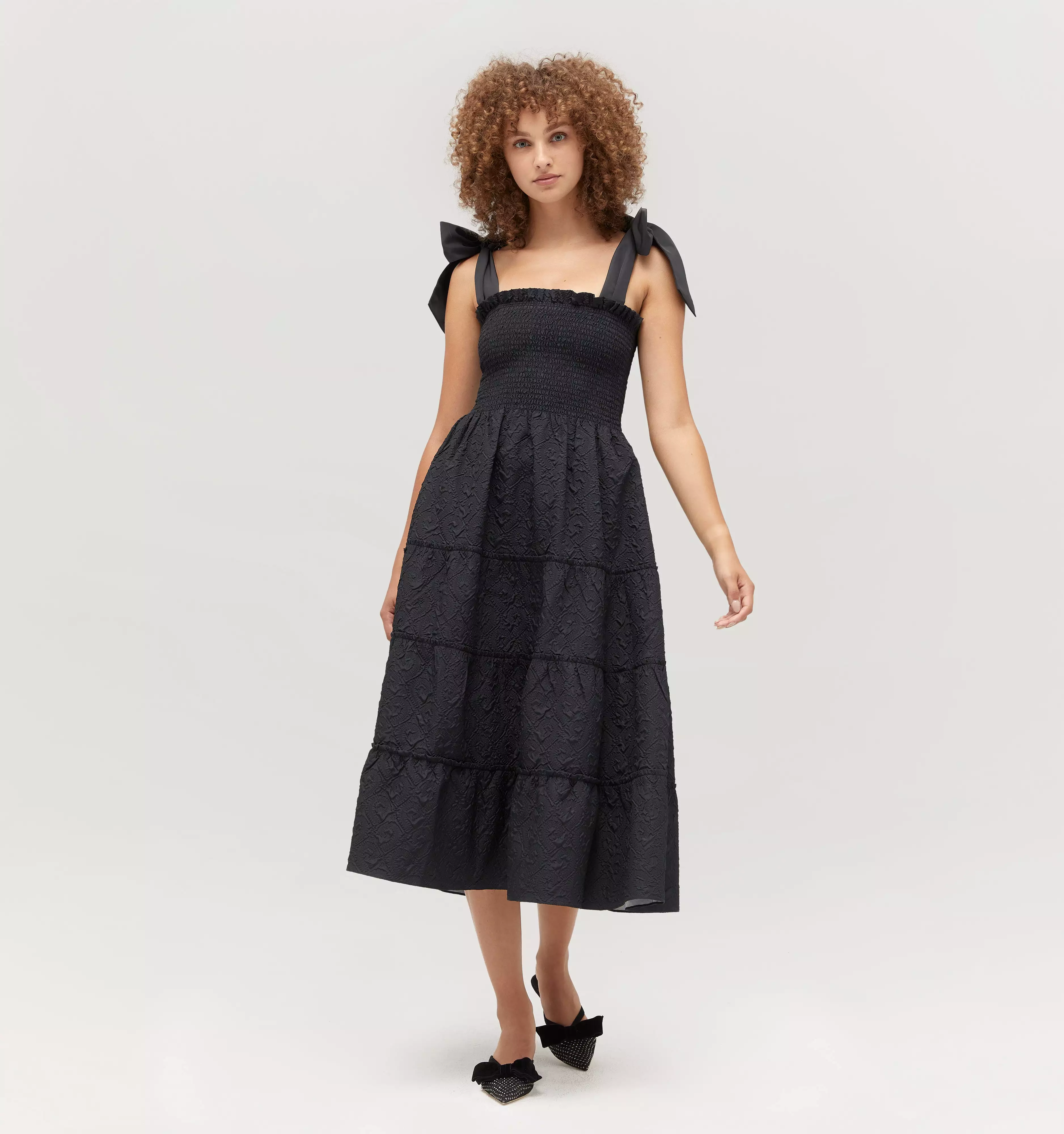 The Ribbon Ellie Nap Dress - Black Puffy Jacquard