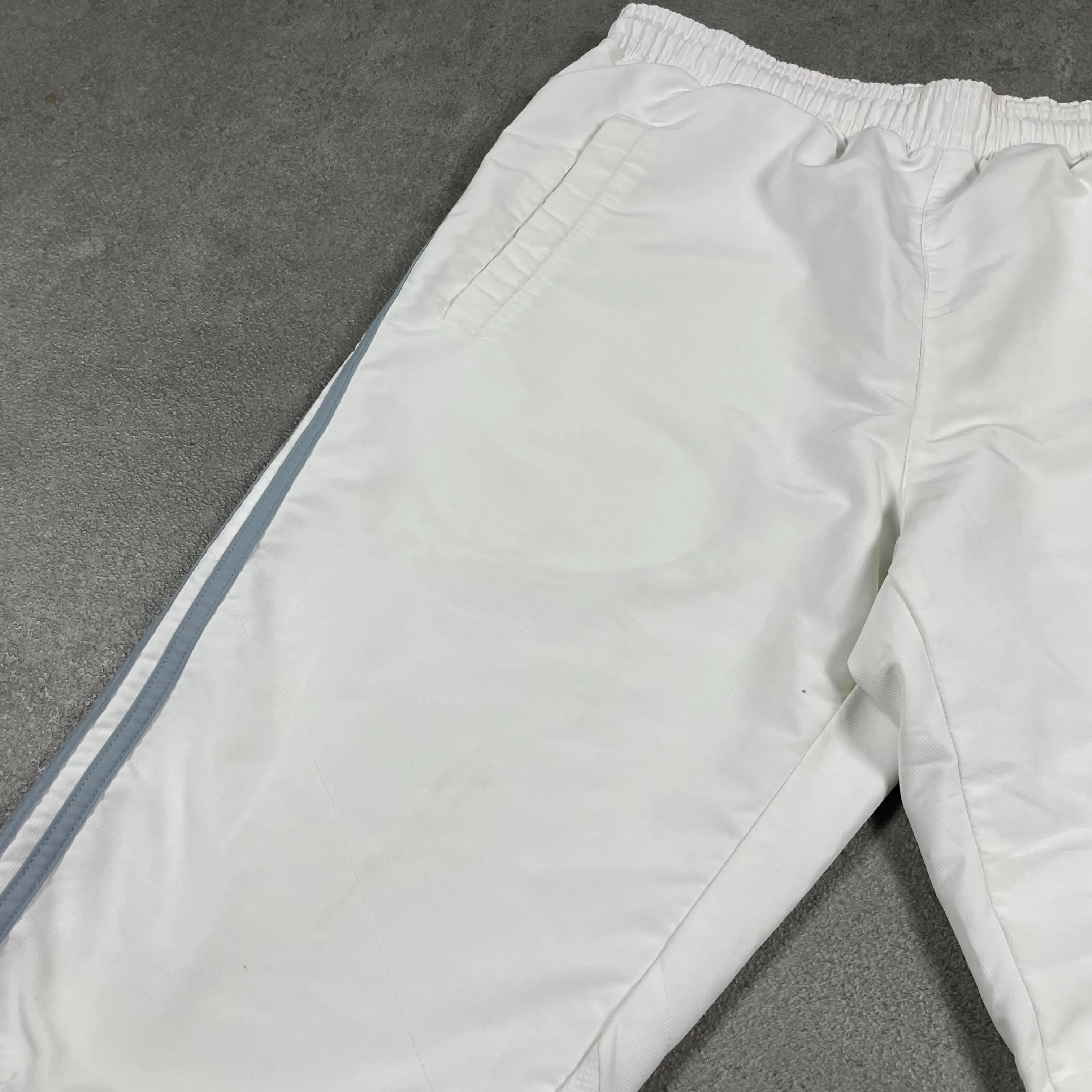 White Trackpant Adidas (M)